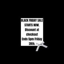 Load image into Gallery viewer, Chelsea Winter Nourish Cook Book Box