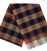 Load image into Gallery viewer, Exquisite wool Traders Scarf With Love