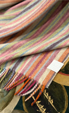 Load image into Gallery viewer, Exquisite Wool Traders Wool Throw